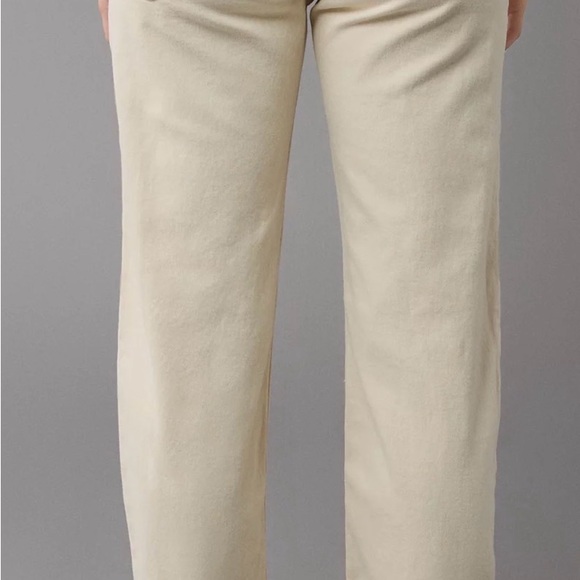 Women's Cream American Eagle Jeans - Picture 3 of 8